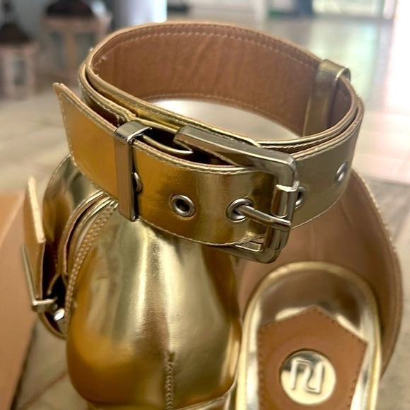 River Island Wills Gold Sandals - Picture 4 of 9